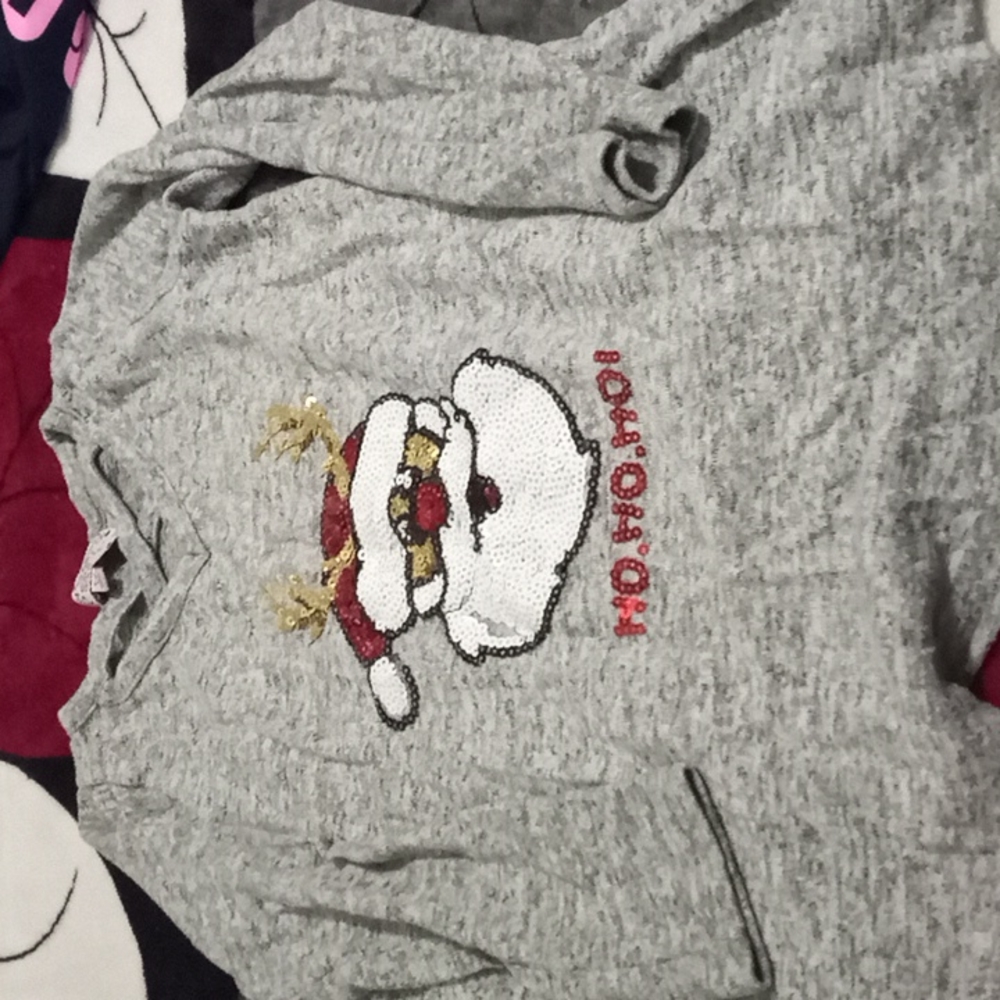 Euc very girl christmas sweater size M